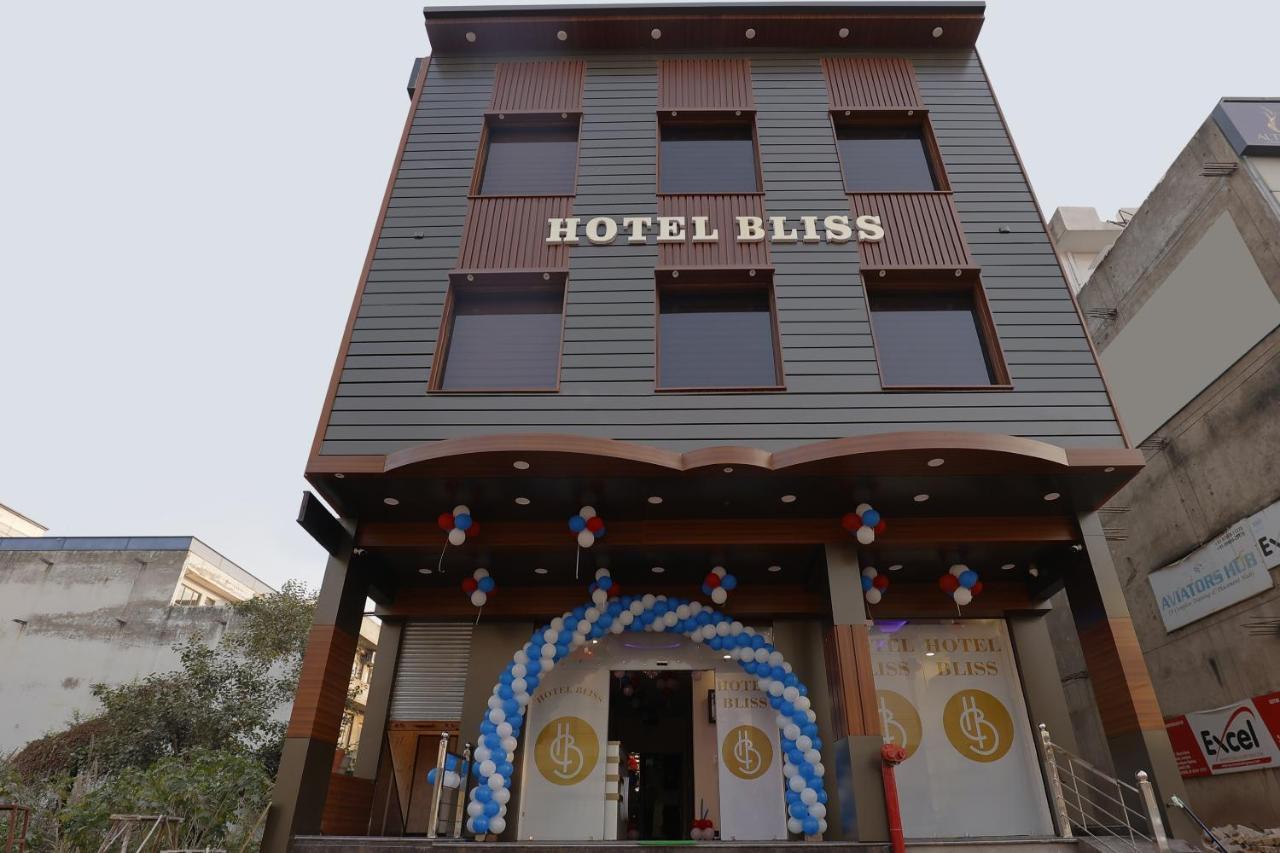 Hotel Bliss Zirakpur Ngoại thất bức ảnh