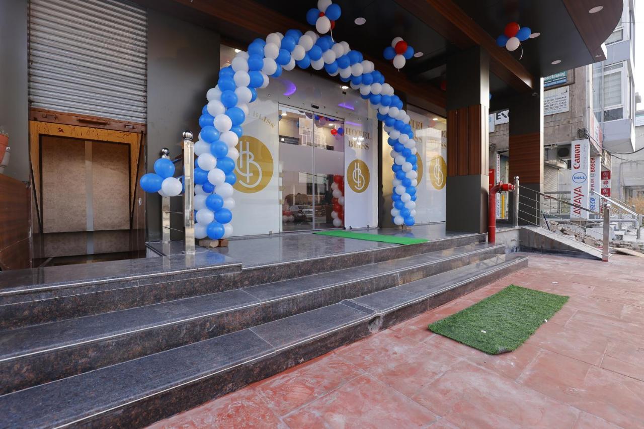 Hotel Bliss Zirakpur Ngoại thất bức ảnh